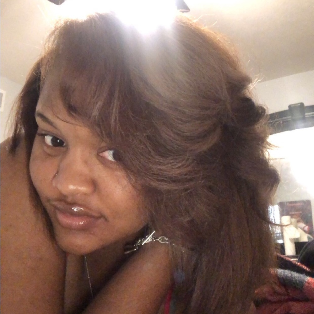 Meet your Posher, Centoria